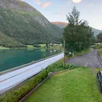 Golden Resort- Skulehuset * Stryn