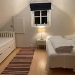 Golden Resort-«skulehuset» *