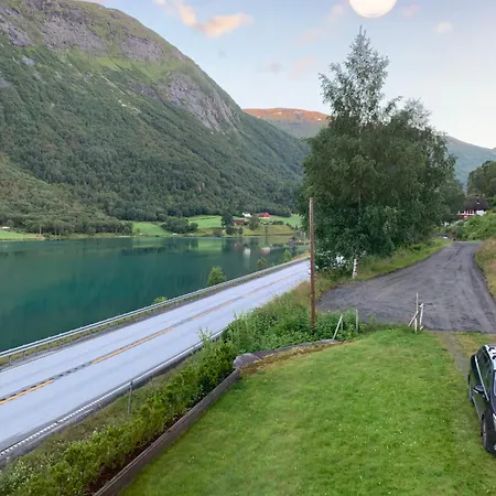 Golden Resort-«skulehuset» * Stryn