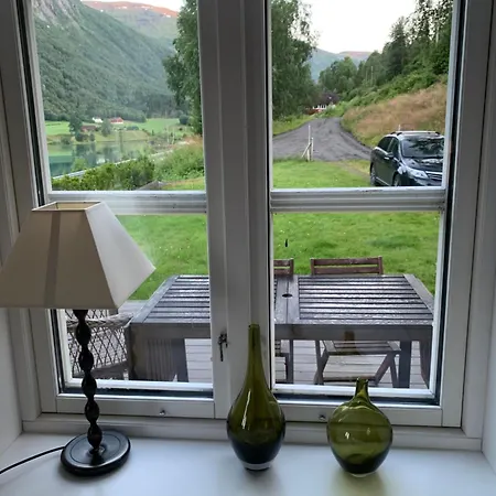 Golden Resort-«skulehuset»