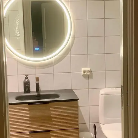 Golden Resort-«skulehuset» Feriehus