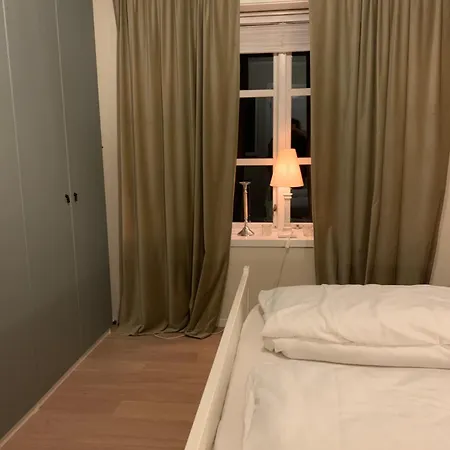 Golden Resort-«skulehuset» *