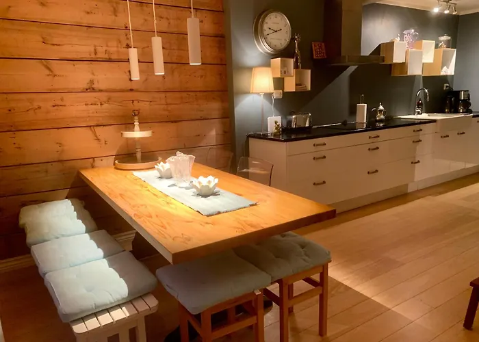 Golden Resort-«skulehuset» Casa de Férias