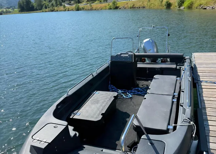 Golden Resort-«skulehuset» *