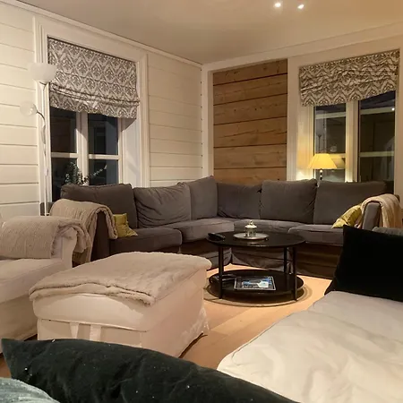 Golden Resort-«skulehuset» Prázdninový dům